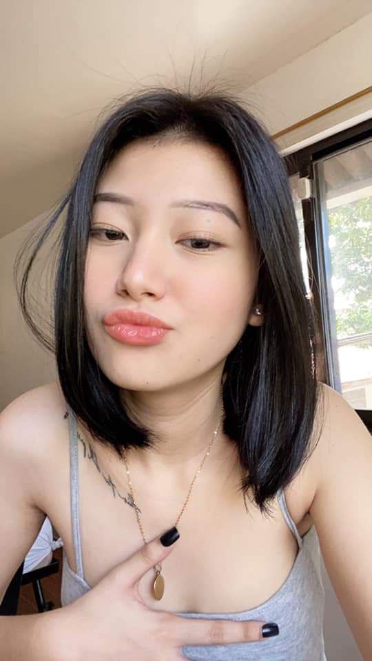 Hai bạn gái dâm gạ tình anh mẫu vẽ