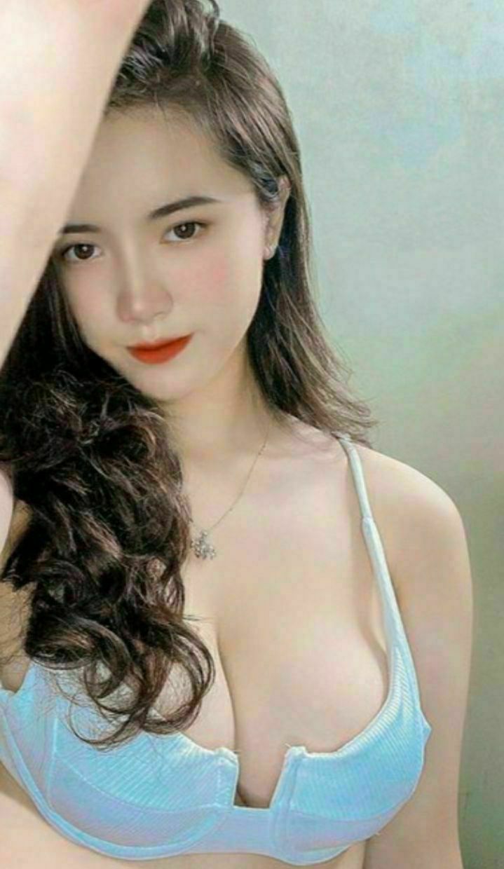 Mối tình má con, má trẻ phát hiện con trai thường tự sướng với đồ lót của mình